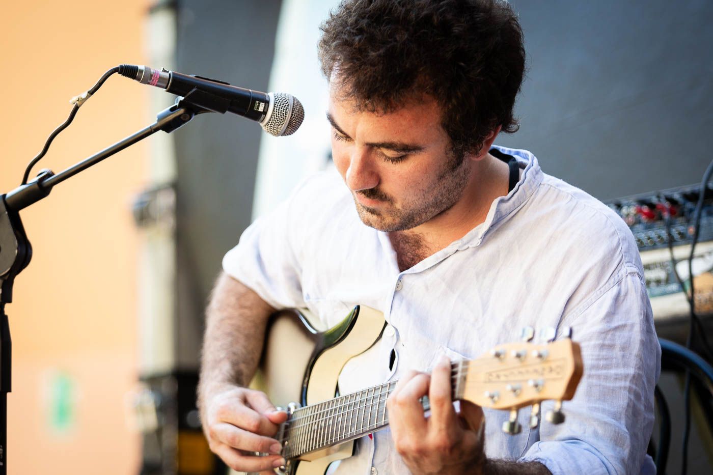 Davide Amati live @ Gogobo (Bologna) Linda Lolli per www.vezmagazine.it