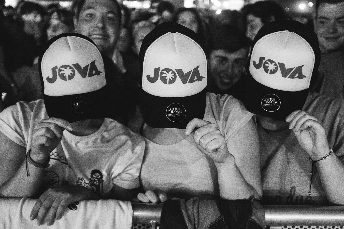 Visual Journal vol.1: Jova Beach Party