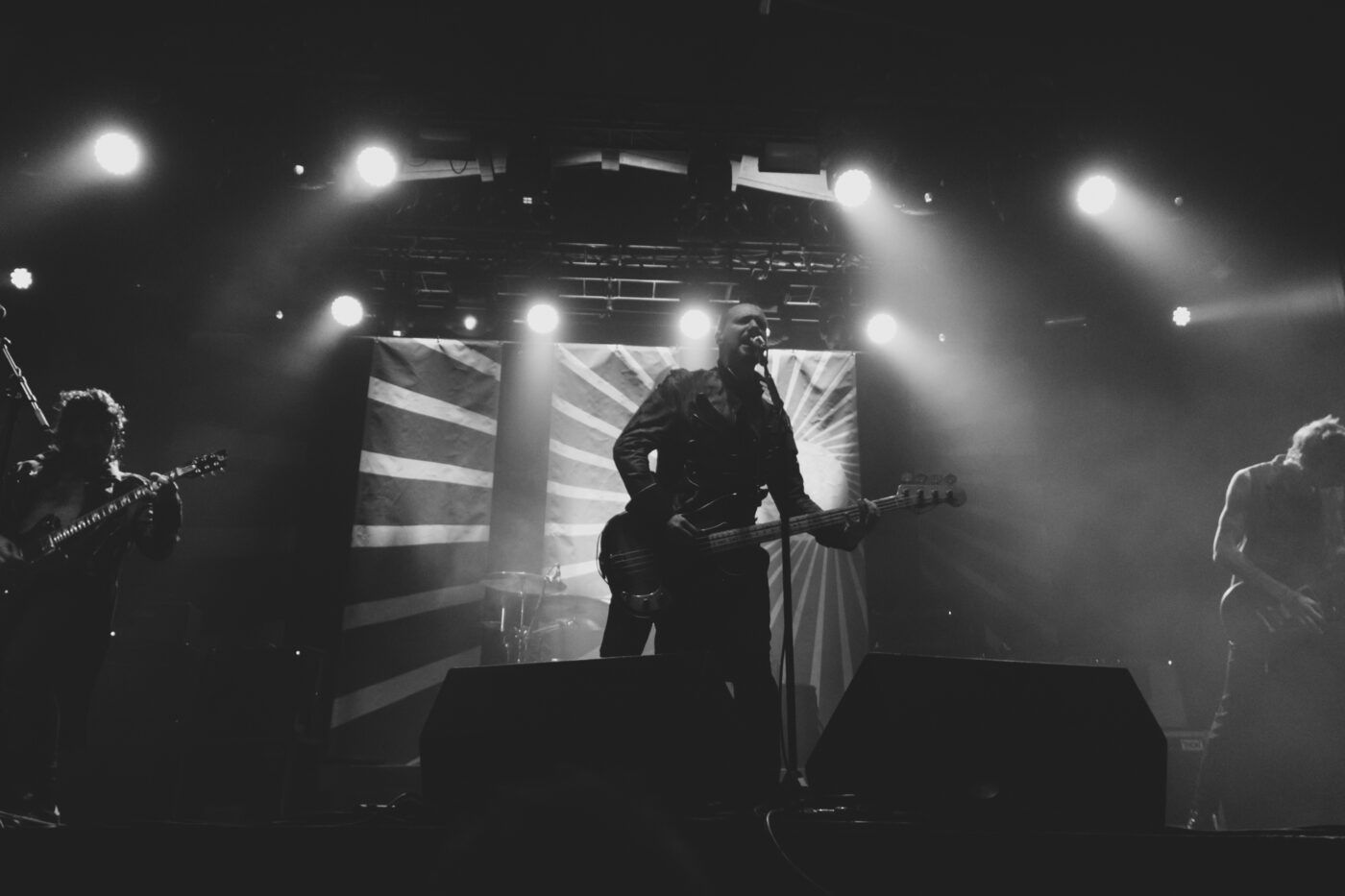 Ministri live @ Estragon (Bologna) Sabrina Lelli per www.vezmagazine.it