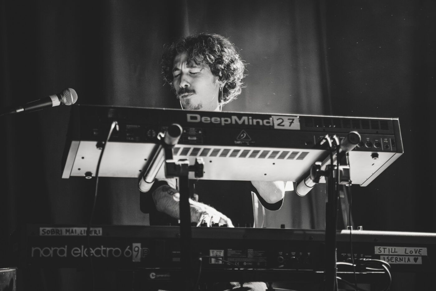 Nico Arezzo live @ Locomotiv Club (Bologna) Isabella Monti x www.vezmagazine.it