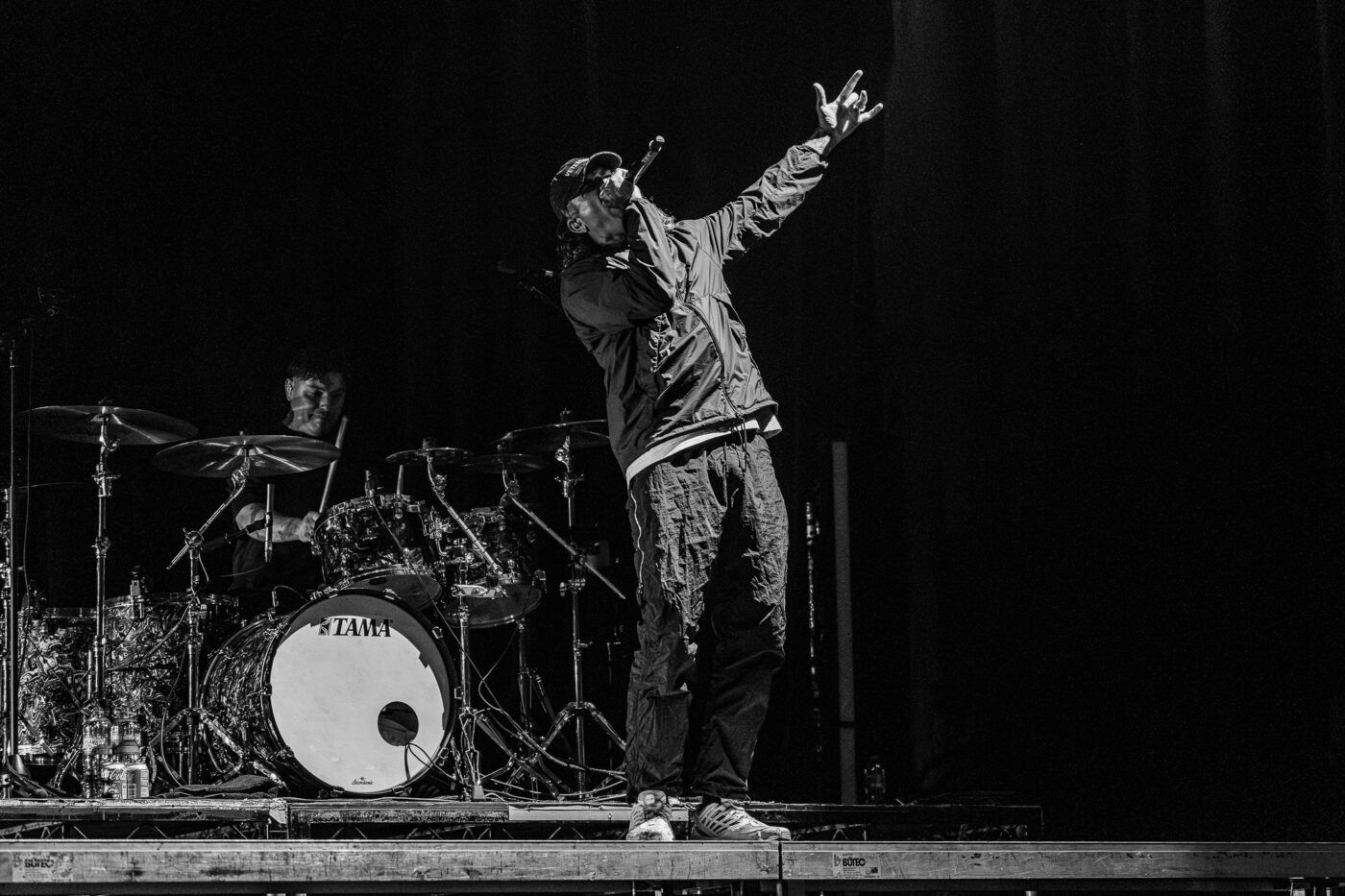 The Amity Affliction @ Wembley Arena, London (UK) - JP Molloy x ww.vezmagazine.it