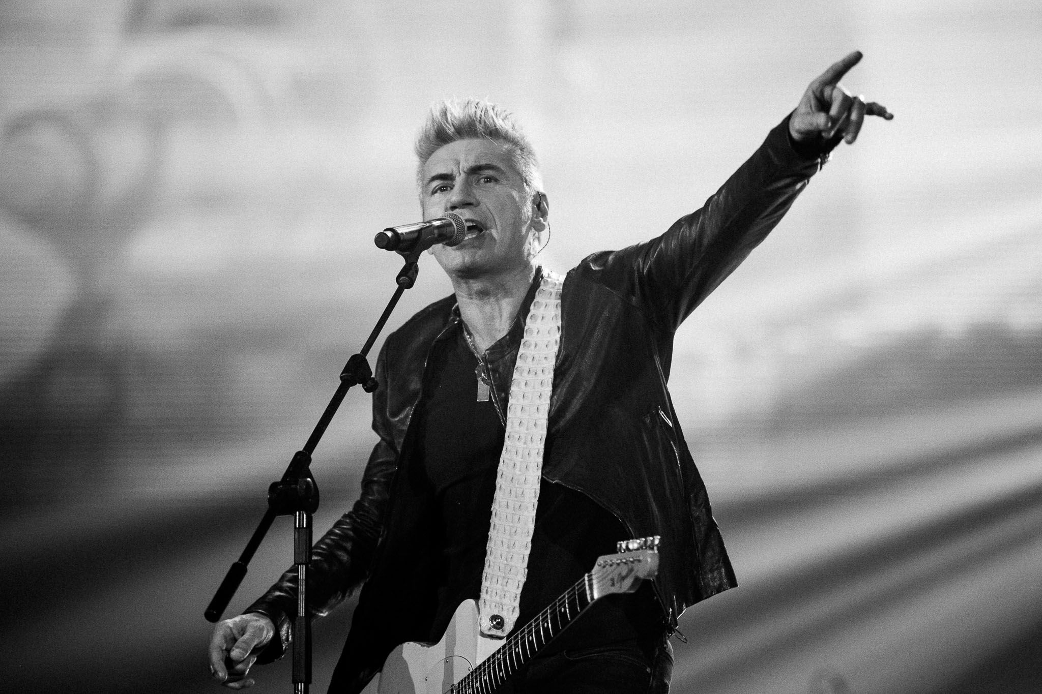 Luciano Ligabue, l’amore e il “tenere botta”